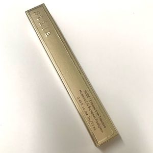 Stila HUGE Extreme Lash Mascara .44 fl oz